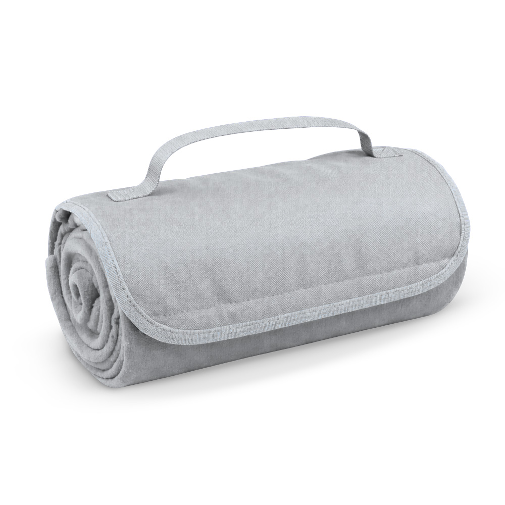 COBIJA EN FLEECE CON VELCRO 6